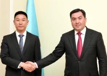 Глава Минэнерго Казахстана встретился с инвесторами из Китая