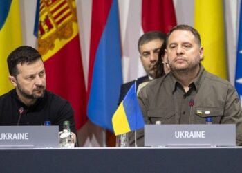 Скандал вокруг экс-главы офиса Зеленского подрывает евроинтеграционные заявления Киева — Politico