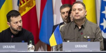 Скандал вокруг экс-главы офиса Зеленского подрывает евроинтеграционные заявления Киева — Politico
