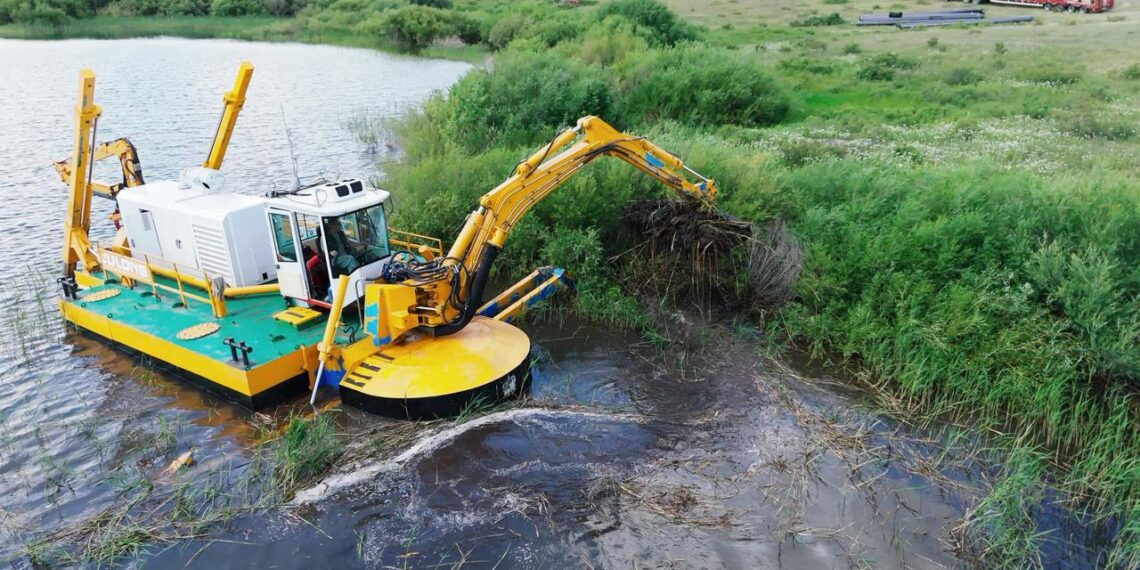 РГП «Казводхоз» получит шесть новых судов для очистки крупных водохранилищ и каналов