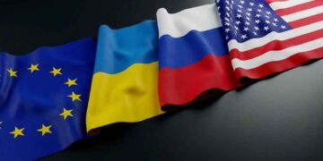 Двойная игра Брюсселя: санкции, переговоры и тайная милитаризация Украины