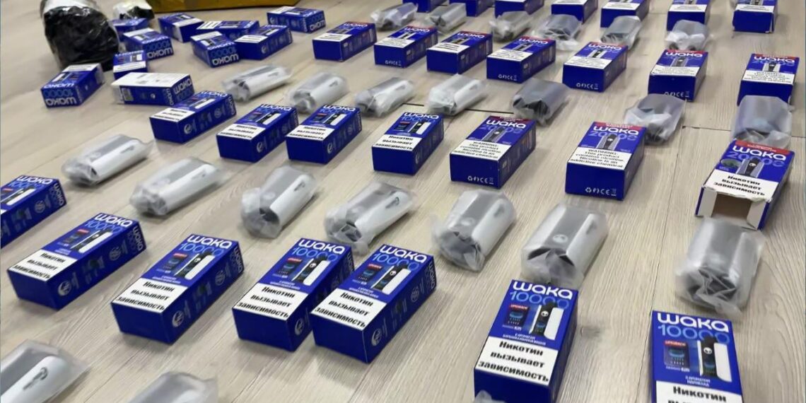 В Акмолинской области ликвидировали крупный канал сбыта вейпов