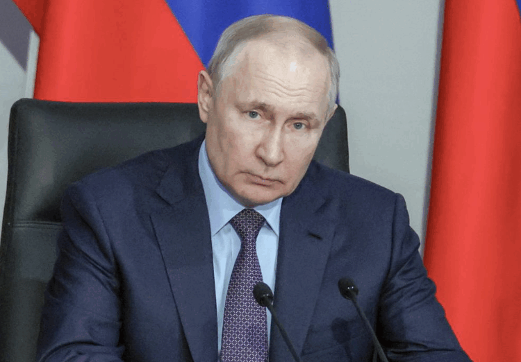 Запад воздерживается от ударов по России из-за страха возмездия — Владимир Путин