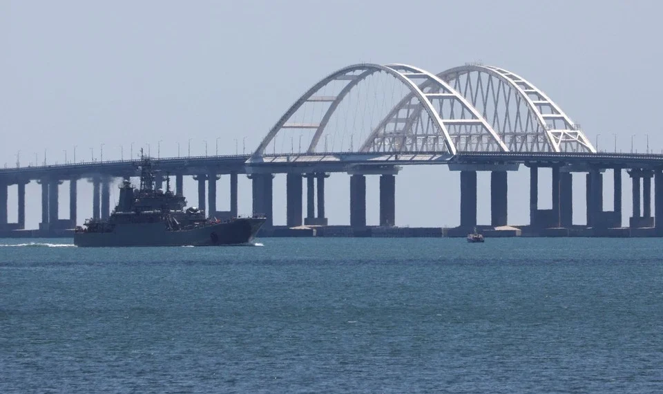 Гаагский арбитраж отклонил требование Украины о демонтаже Крымского моста
