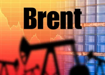 Цена на нефть Brent опустилась ниже $80 за баррель впервые с марта