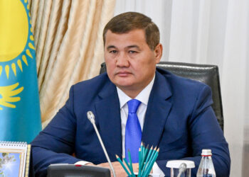 В Правительстве РК прошло совещание по вопросам развития химической промышленности